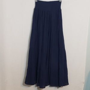 ♥️J Gee maxi skirt♥️